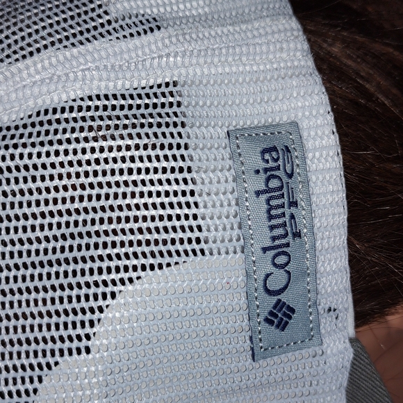 Columbia PFG USA Flag Mesh Back Trucker Hat Cap Unisex White Blue SnapBack NWT - Picture 4 of 9